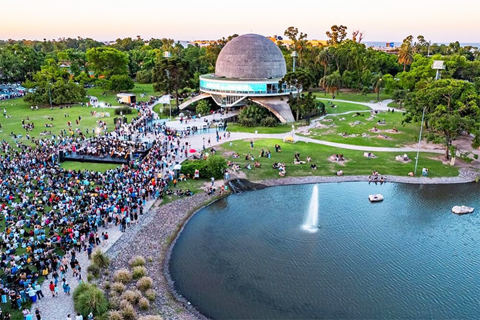 camping ba en el parque del planetario