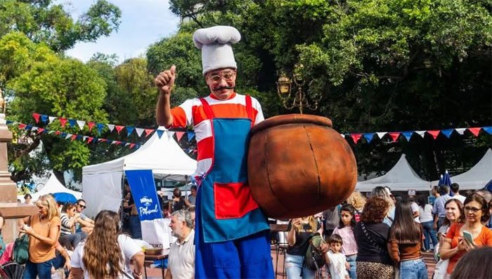 Feria Francesa de Buenos Aires en Plaza Francia, Recoleta