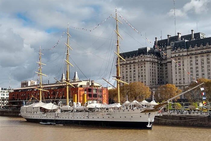 fragata sarmiento